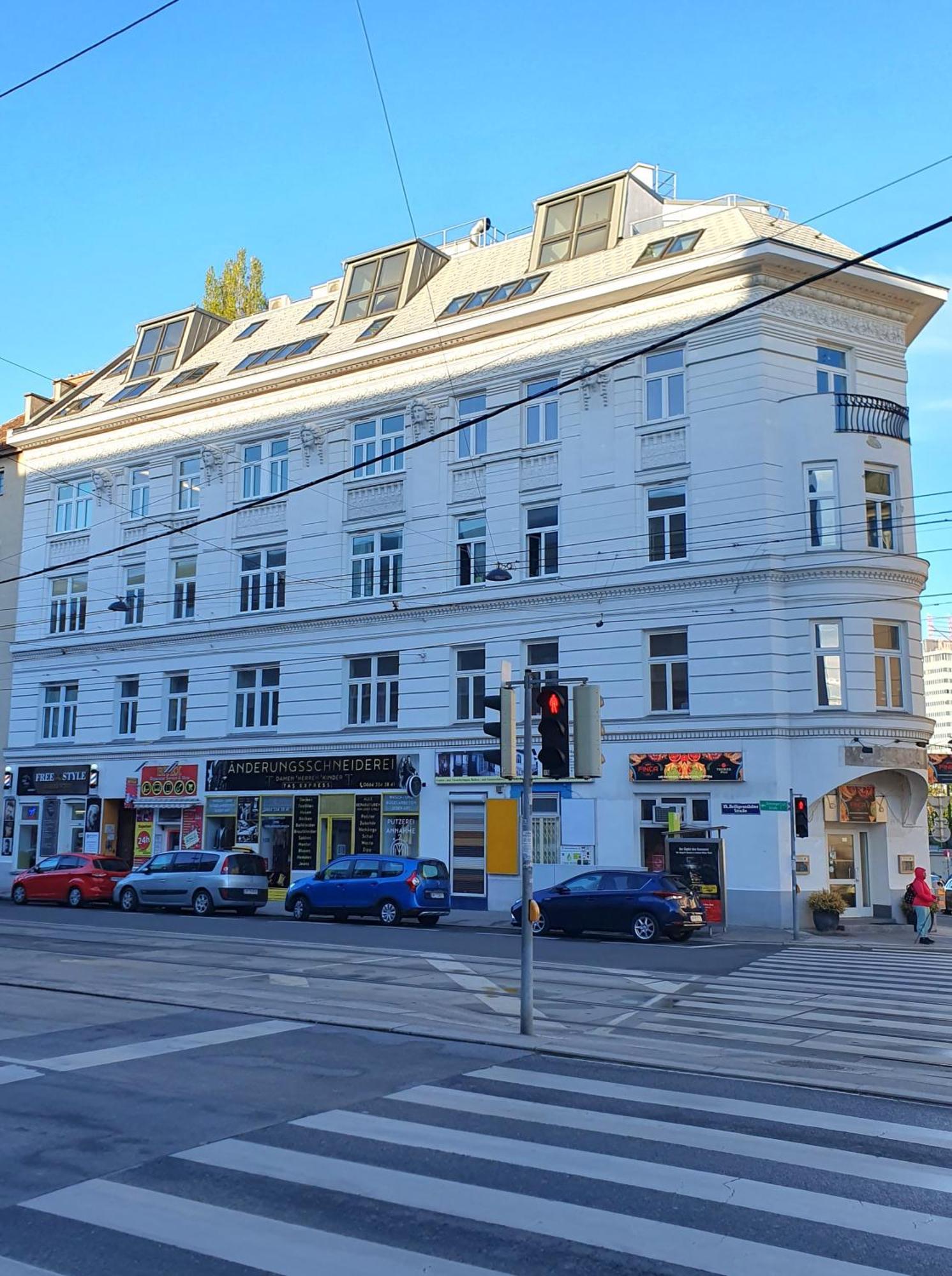 Luxurious Viennese Old Style *