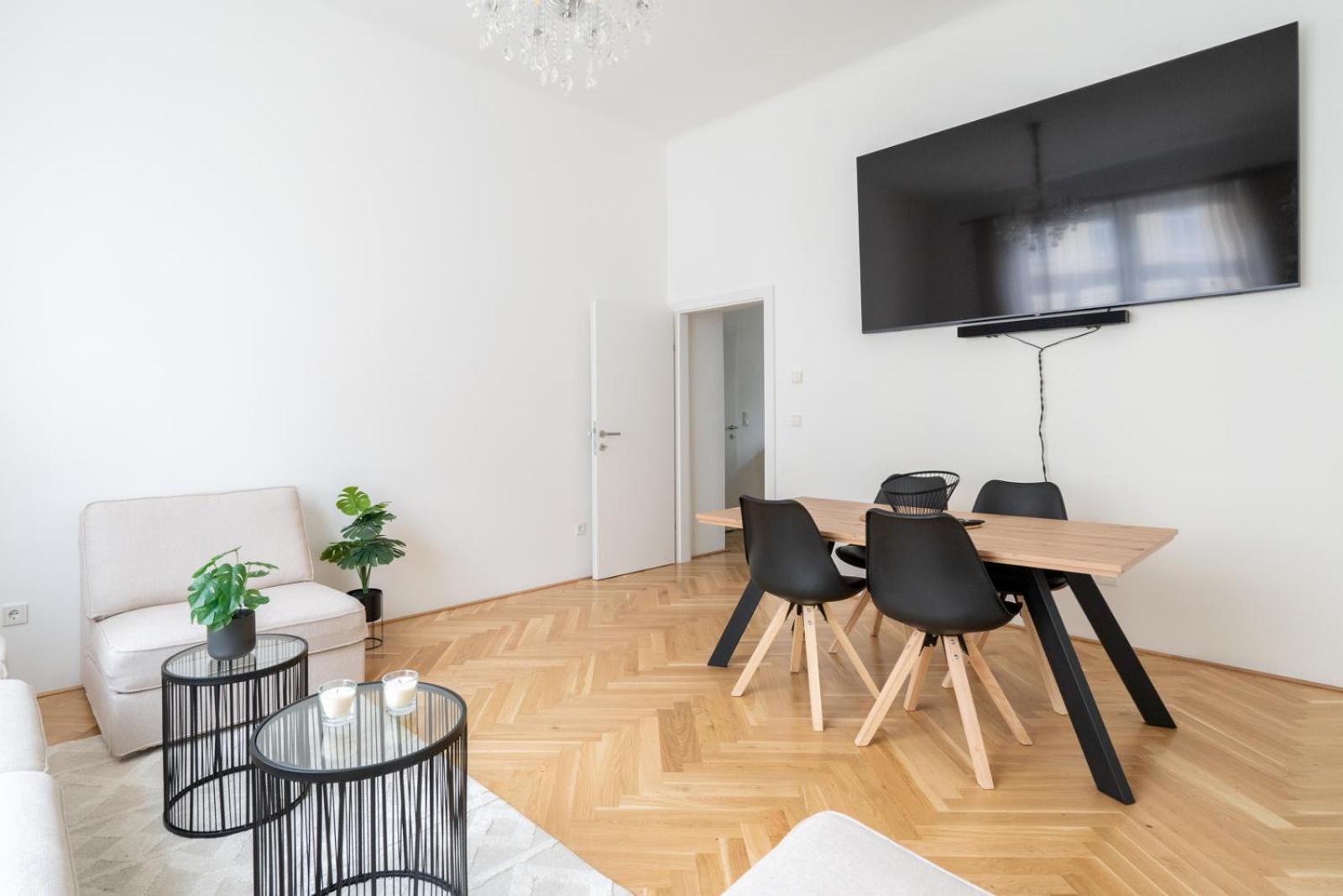 Apartment Luxurious Viennese Old Style *