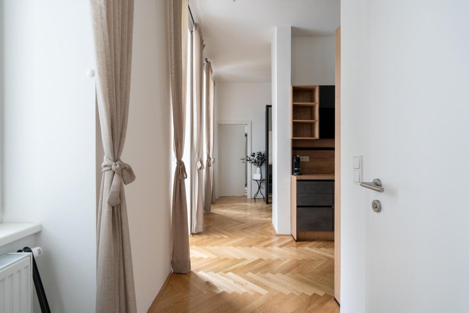 Luxurious Viennese Old Style